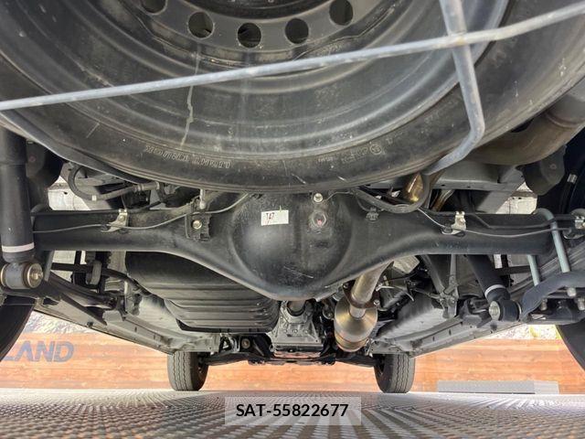 Toyota HIACE VAN 2023-08 8102325-19