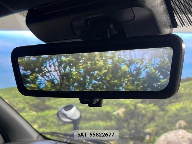 Toyota HIACE VAN 2023-08 8102325-6