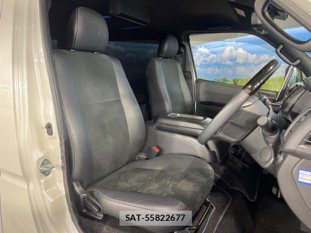 Toyota HIACE VAN 2023-08 8102325-8