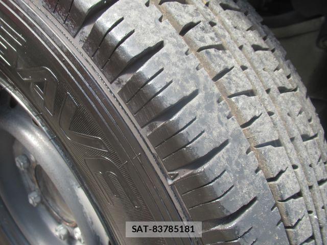 Toyota HIACE VAN 2021-07 8102335-14