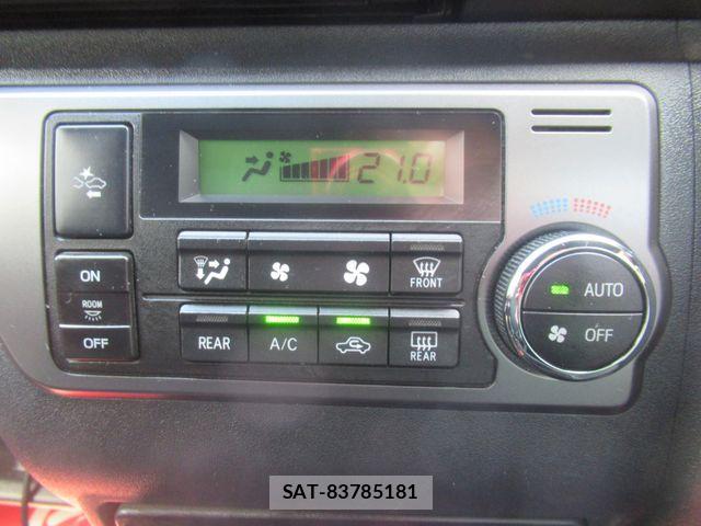 Toyota HIACE VAN 2021-07 8102335-18