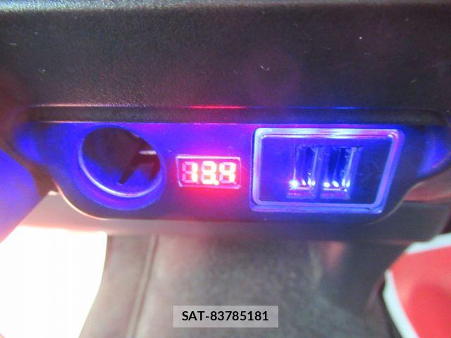 Toyota HIACE VAN 2021-07 8102335-19
