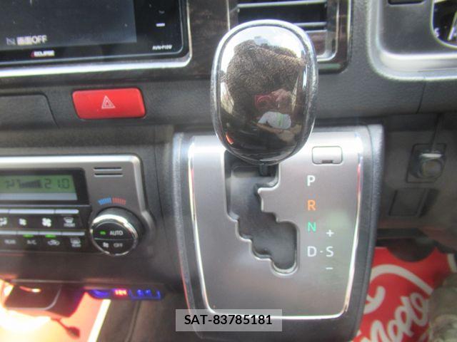 Toyota HIACE VAN 2021-07 8102335-20
