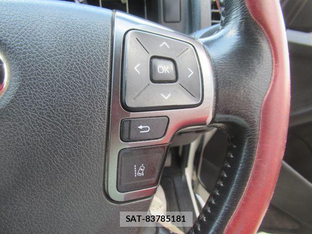 Toyota HIACE VAN 2021-07 8102335-22