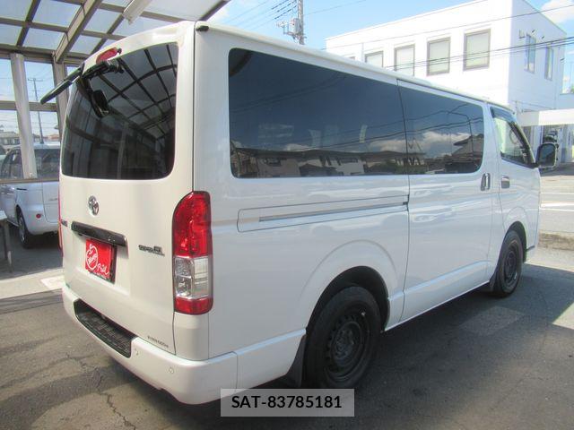 Toyota HIACE VAN 2021-07 8102335-2