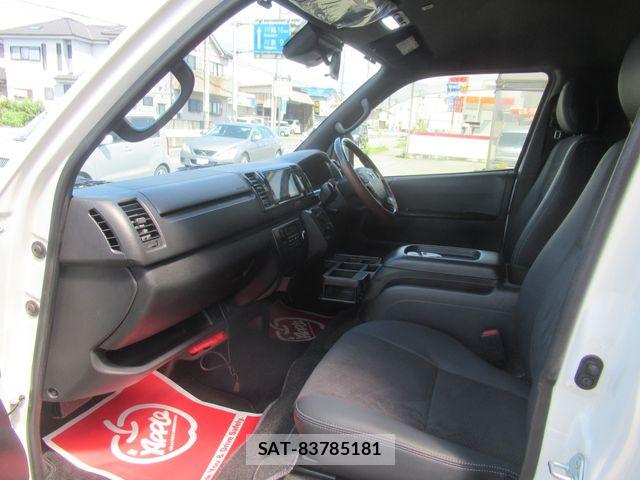 Toyota HIACE VAN 2021-07 8102335-5