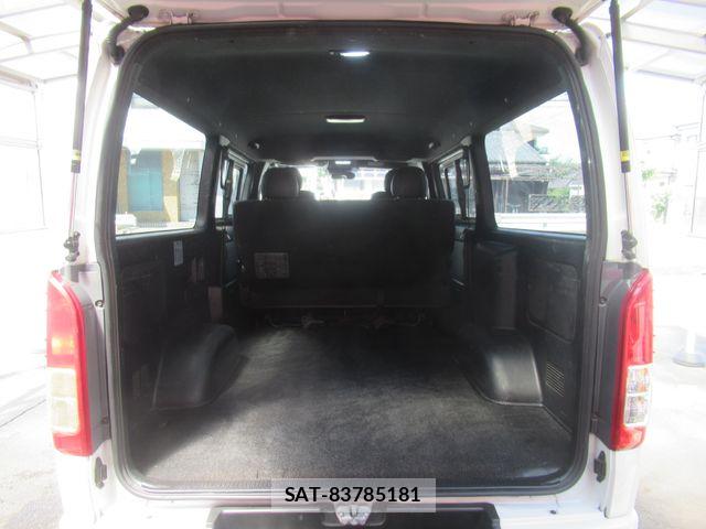 Toyota HIACE VAN 2021-07 8102335-8