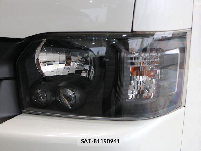 Toyota HIACE VAN 2023-01 8102321-15