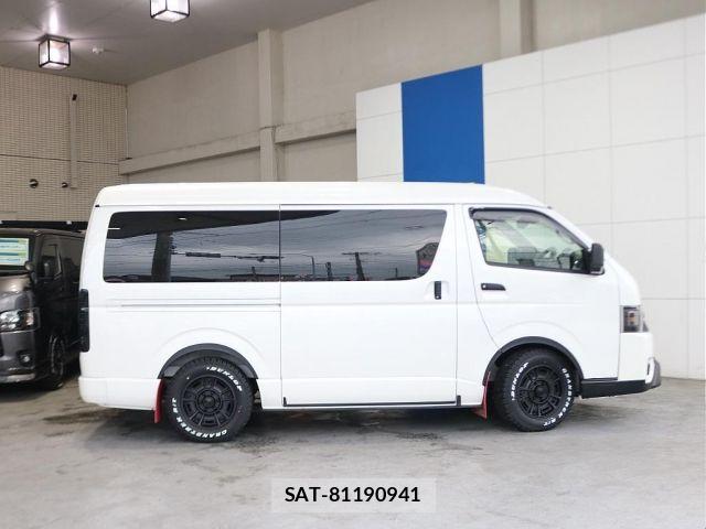 Toyota HIACE VAN 2023-01 8102321-18
