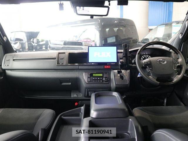 Toyota HIACE VAN 2023-01 8102321-3