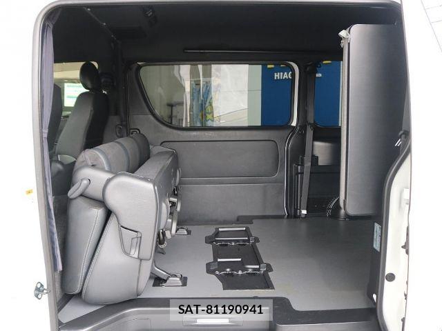 Toyota HIACE VAN 2023-01 8102321-8