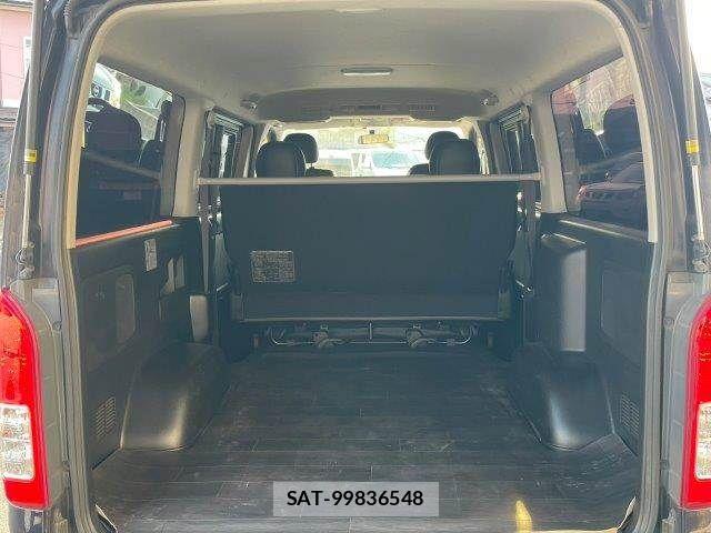 Toyota HIACE VAN 2016-05 8102334-7