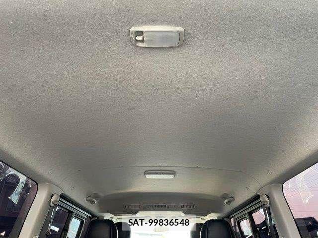 Toyota HIACE VAN 2016-05 8102334-8