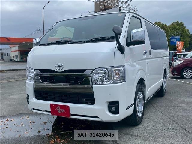 Toyota HIACE VAN 2026-03 8102324-0
