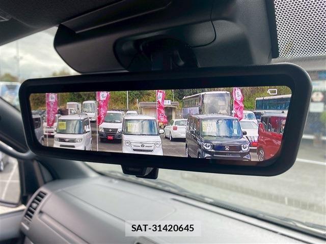Toyota HIACE VAN 2026-03 8102324-13