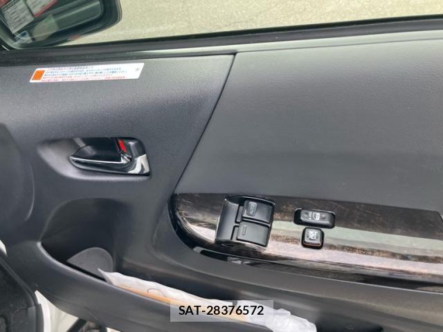 Toyota HIACE VAN 2021-08 8102331-13