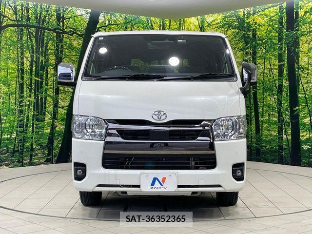 Toyota HIACE VAN 2023-10 8102327-13