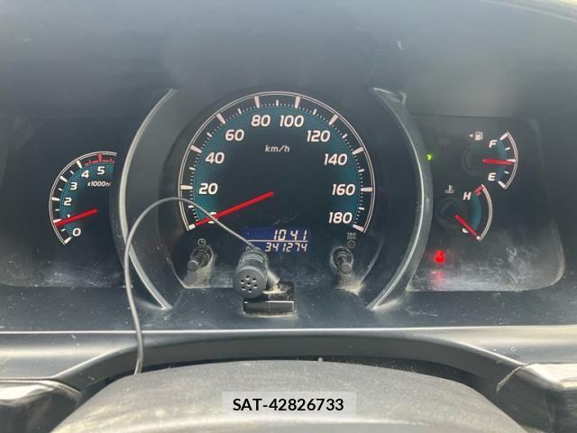 Toyota HIACE VAN 2013-01 8102337-16