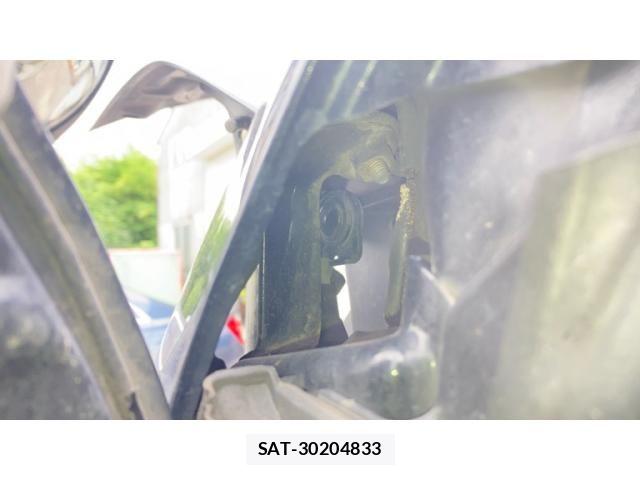 Toyota HIACE VAN 2016-01 8132740-25