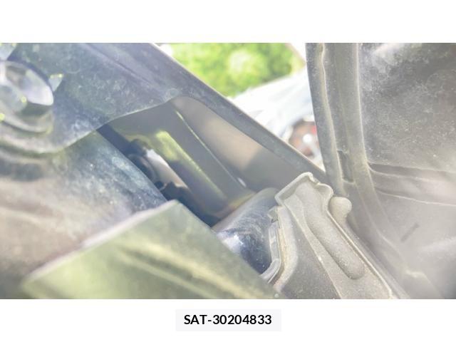 Toyota HIACE VAN 2016-01 8132740-26