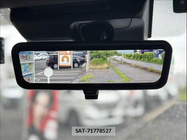 Toyota HIACE VAN 2025-10 8132704-12