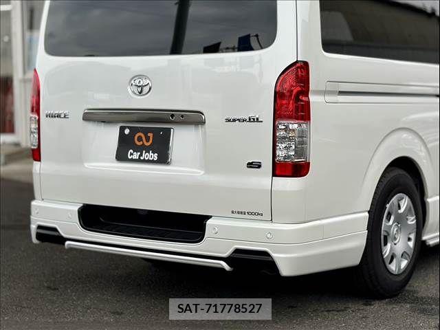 Toyota HIACE VAN 2025-10 8132704-5
