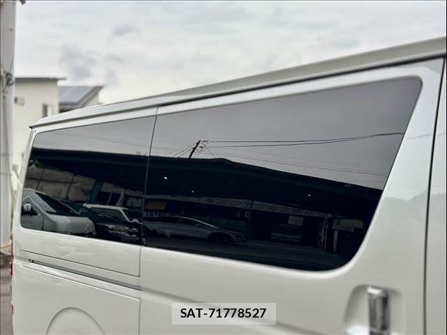 Toyota HIACE VAN 2025-10 8132704-7
