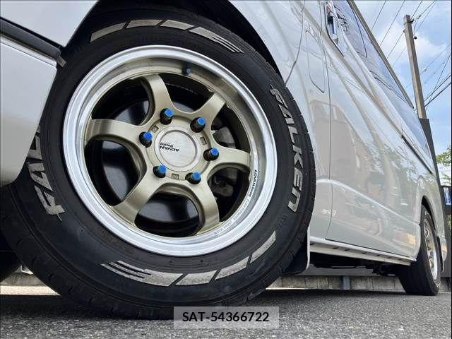 Toyota HIACE VAN 2021-11 8132717-9