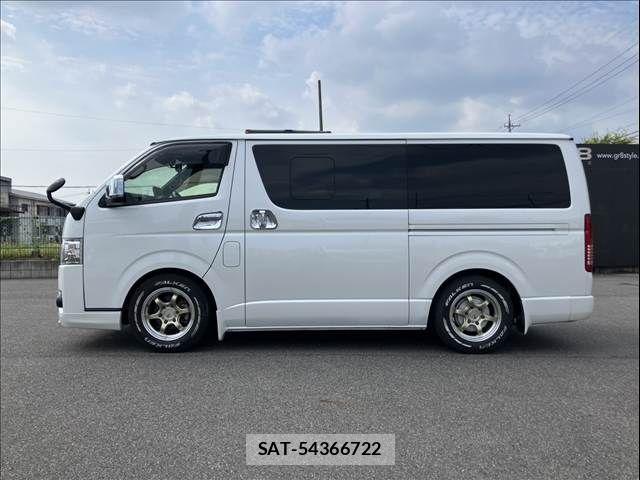 Toyota HIACE VAN 2021-11 8132717-13