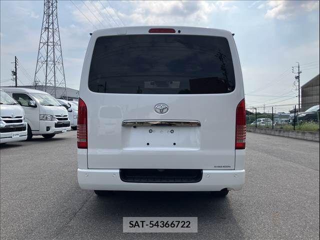 Toyota HIACE VAN 2021-11 8132717-2