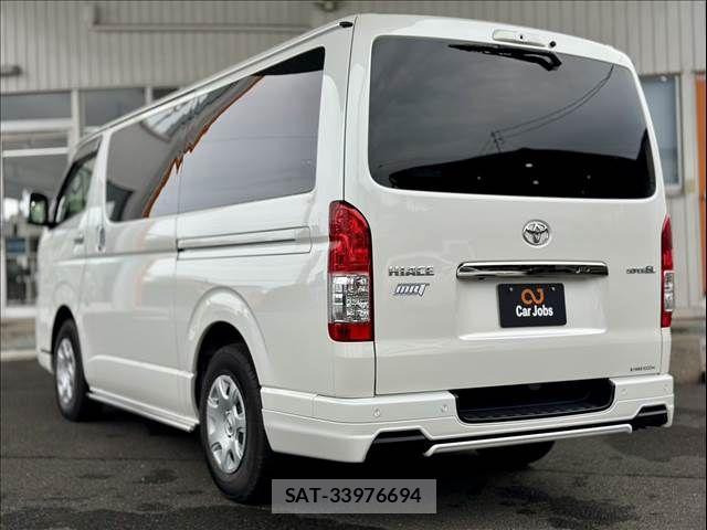 Toyota HIACE VAN 2024-03 8132712-3