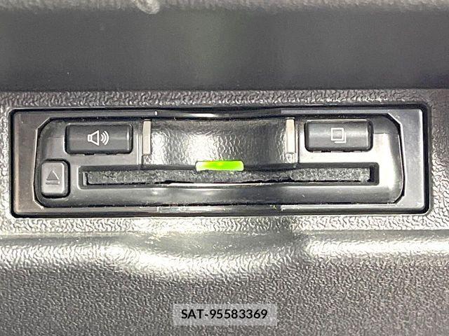 Toyota HIACE VAN 2020-09 8132718-7