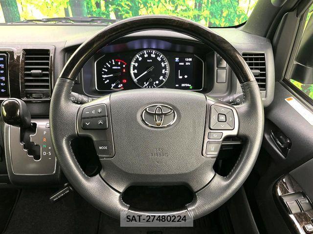 Toyota HIACE VAN 2022-01 8132716-10