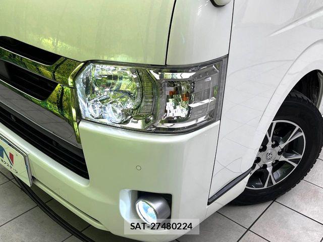 Toyota HIACE VAN 2022-01 8132716-11