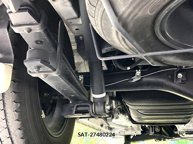 Toyota HIACE VAN 2022-01 8132716-19