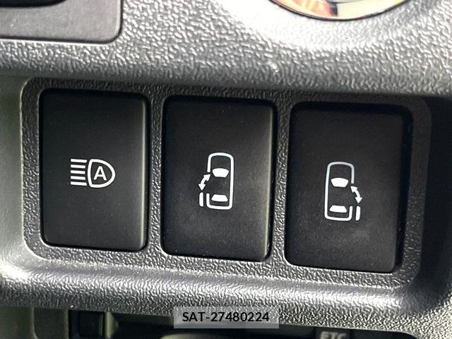 Toyota HIACE VAN 2022-01 8132716-6