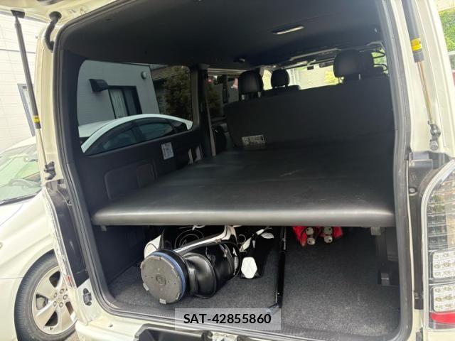 Toyota HIACE VAN 2022-05 8132714-10