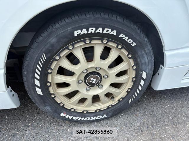 Toyota HIACE VAN 2022-05 8132714-4