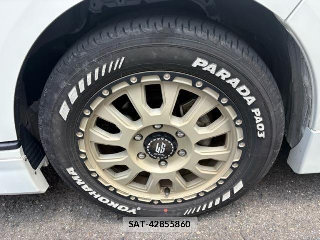 Toyota HIACE VAN 2022-05 8132714-6