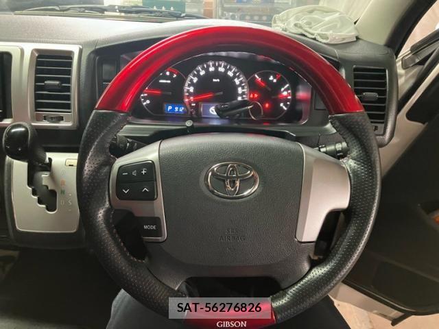 Toyota HIACE VAN 2017-06 8132739-14
