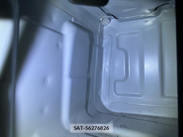 Toyota HIACE VAN 2017-06 8132739-26