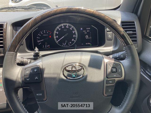 Toyota HIACE VAN 2025-06 8132713-9