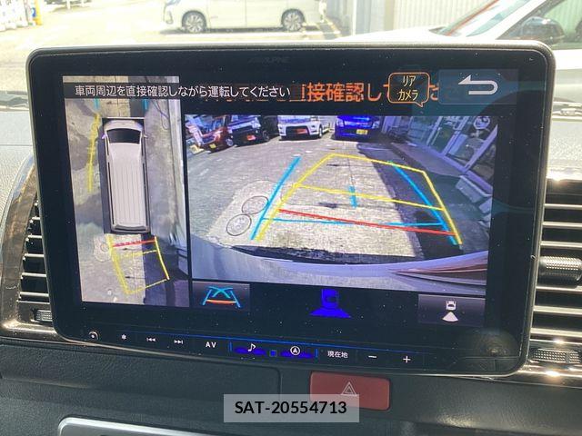 Toyota HIACE VAN 2025-06 8132713-4