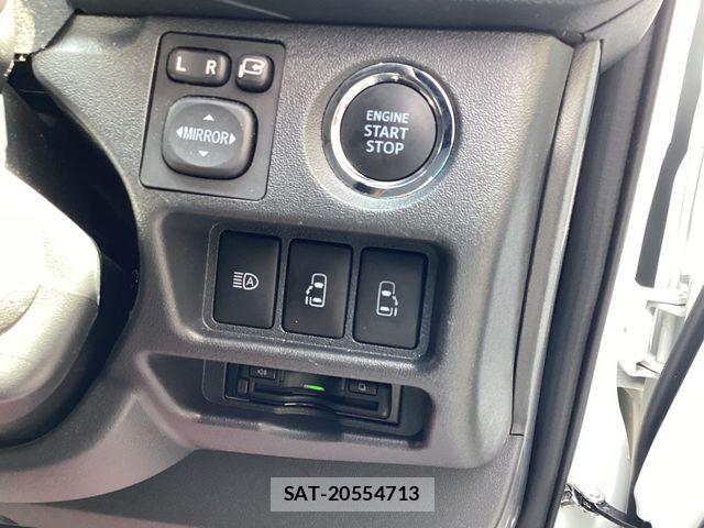 Toyota HIACE VAN 2025-06 8132713-7