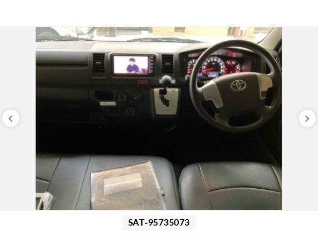 Toyota HIACE VAN 2019-08 8132733-6