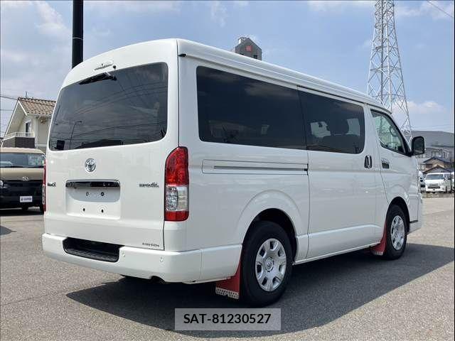 Toyota HIACE VAN 2023-02 8132715-10