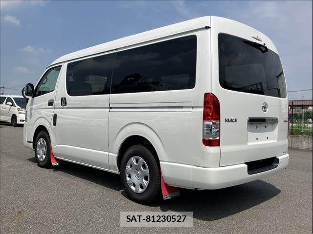 Toyota HIACE VAN 2023-02 8132715-11