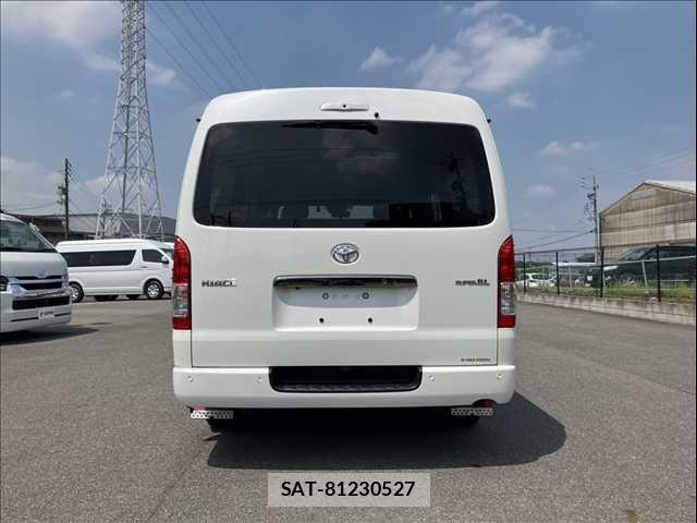 Toyota HIACE VAN 2023-02 8132715-5