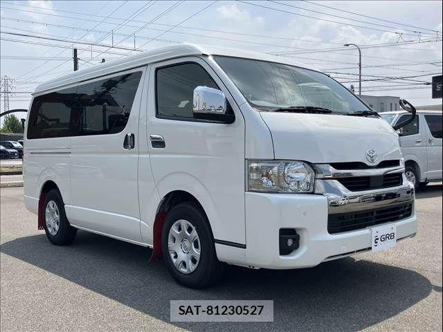 Toyota HIACE VAN 2023-02 8132715-8