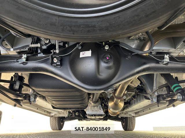 Toyota HIACE VAN 2025-10 8132711-18